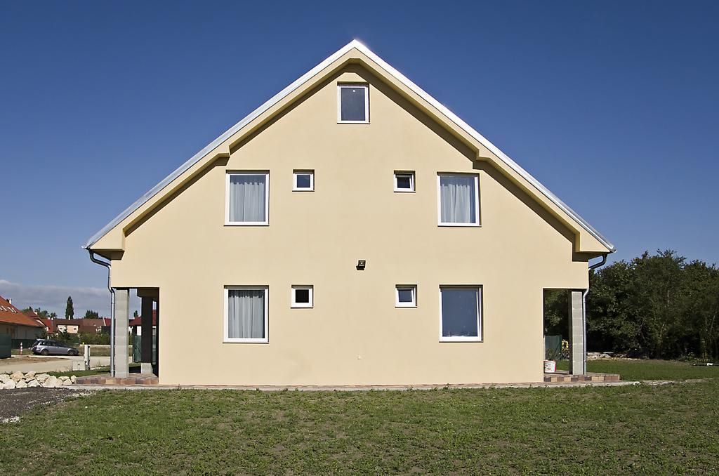 Luca Apartman 쇼프론 외부 사진