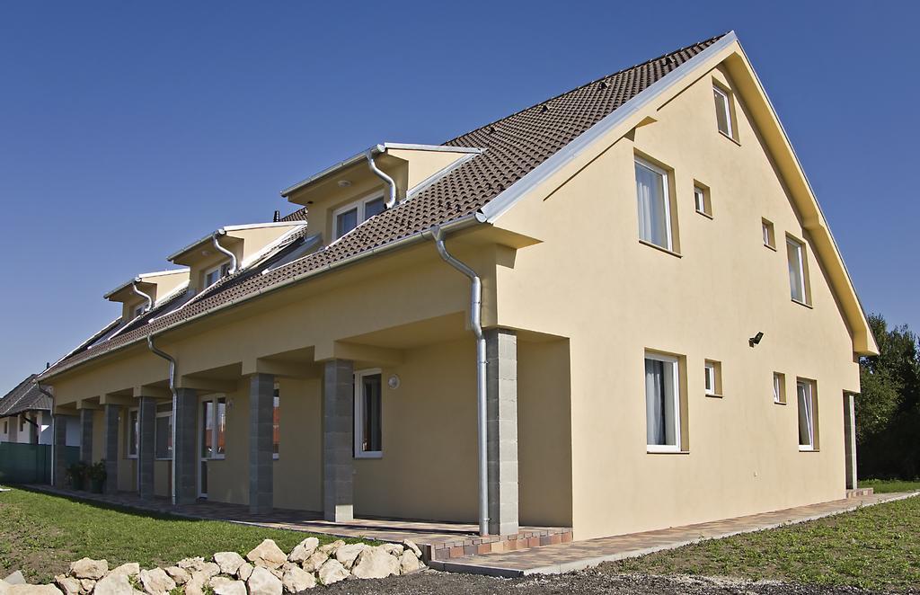 Luca Apartman 쇼프론 외부 사진